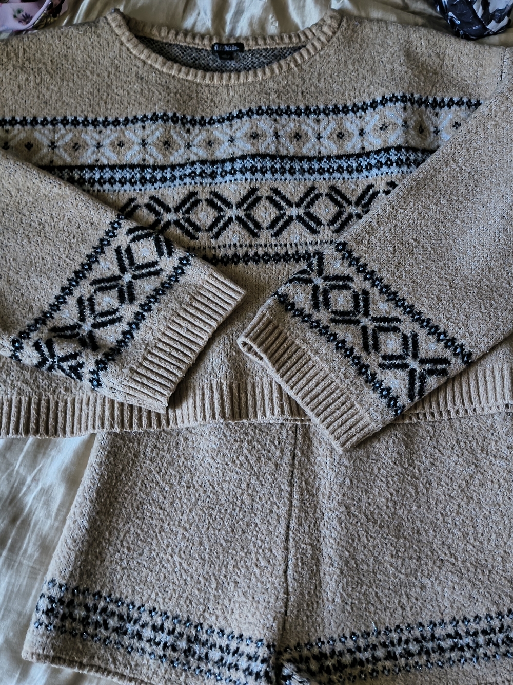 wild fable Beige and Black Knit Sweater with Metallic Thread